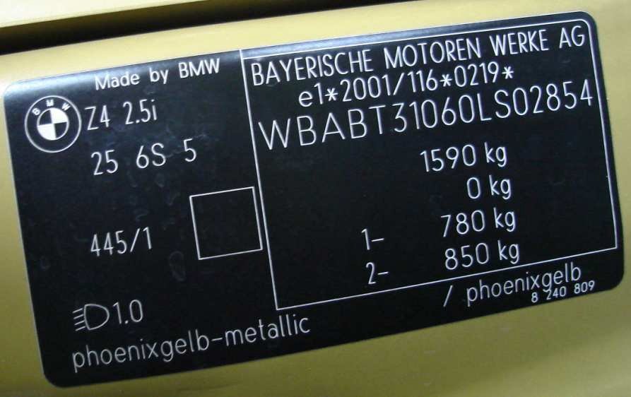 Kleurcode vinden van BMW - Vin plate location - paintcode 445